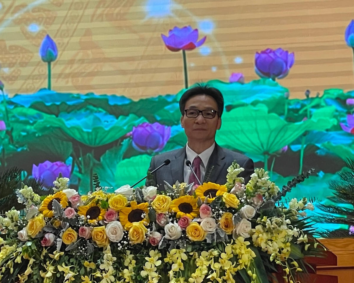 Phó Thủ tướng Chính phủ Vũ Đức Đam phát biểu tại Hội nghị.