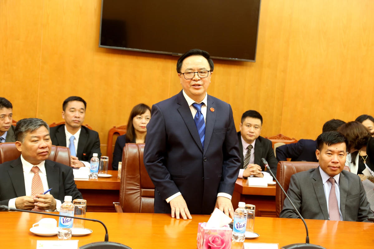 Trưởng Ban Đối ngoại Trung ương Hoàng Bình Quân phát biểu tại lễ ký