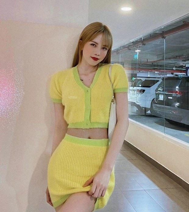 [ẢNH] Phong cách bánh bèo phủ sóng street style của dàn sao Việt