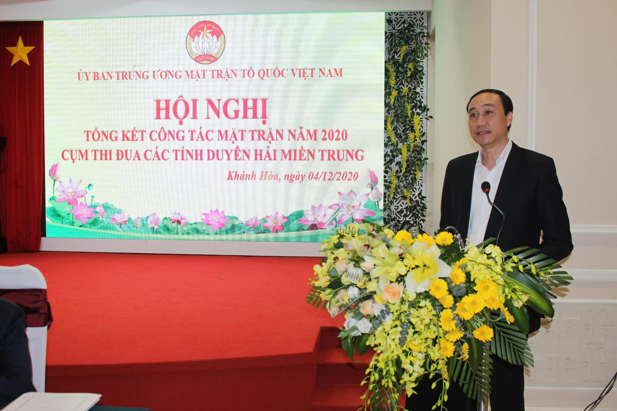 Phó Chủ tịch Phùng Khánh Tài phát biểu tại Hội nghị.