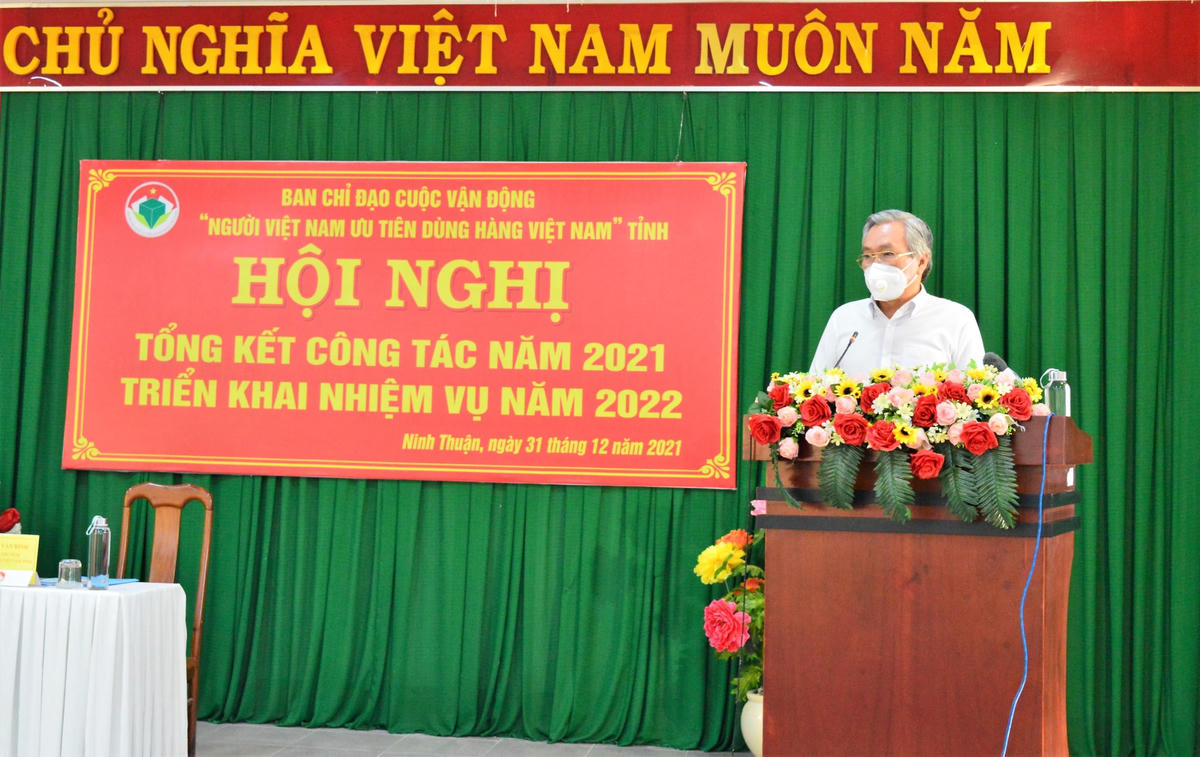 Ông Lê Văn Bình, Ủy viên Thường vụ tỉnh ủy, Chủ tịch Ủy ban MTTQ Việt Nam tỉnh Ninh Thuận phát biểu.