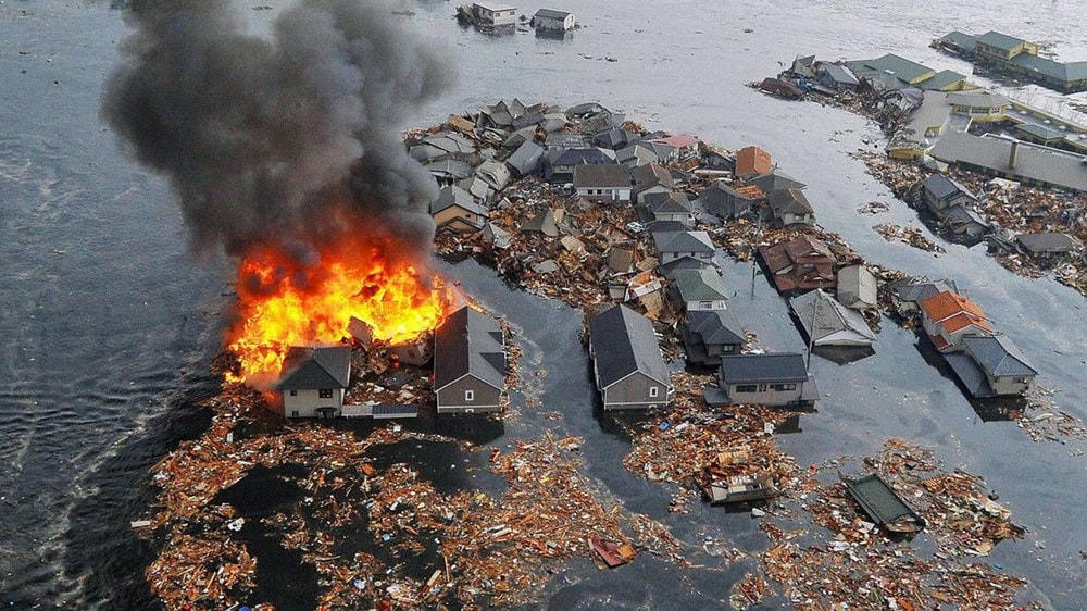 Nhà cửa bị cuốn trôi sau sóng thần và động đất ở thành phố Natori. Nguồn: theglobeandmail.  