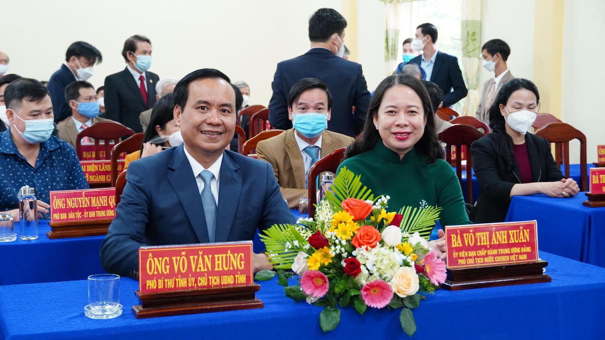 Các đại biểu tham dự tại Ngày hội Đại đoàn kết toàn dân tộc tại khu phố 7, phường 3, thị xã Quảng Trị, tỉnh Quảng Trị. Ảnh: Mỹ Hạnh.