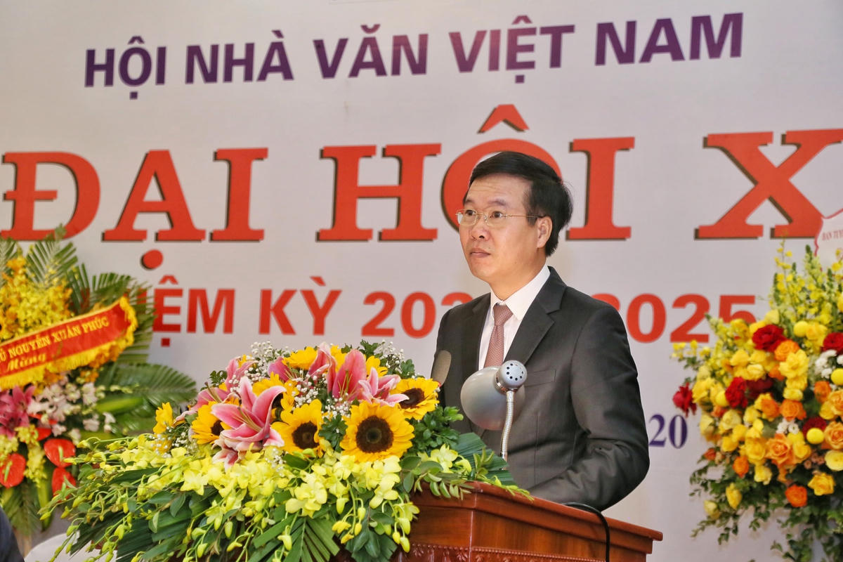Trưởng ban Tuyên giáo TƯ Võ Văn Thưởng phát biểu tại Đại hội.