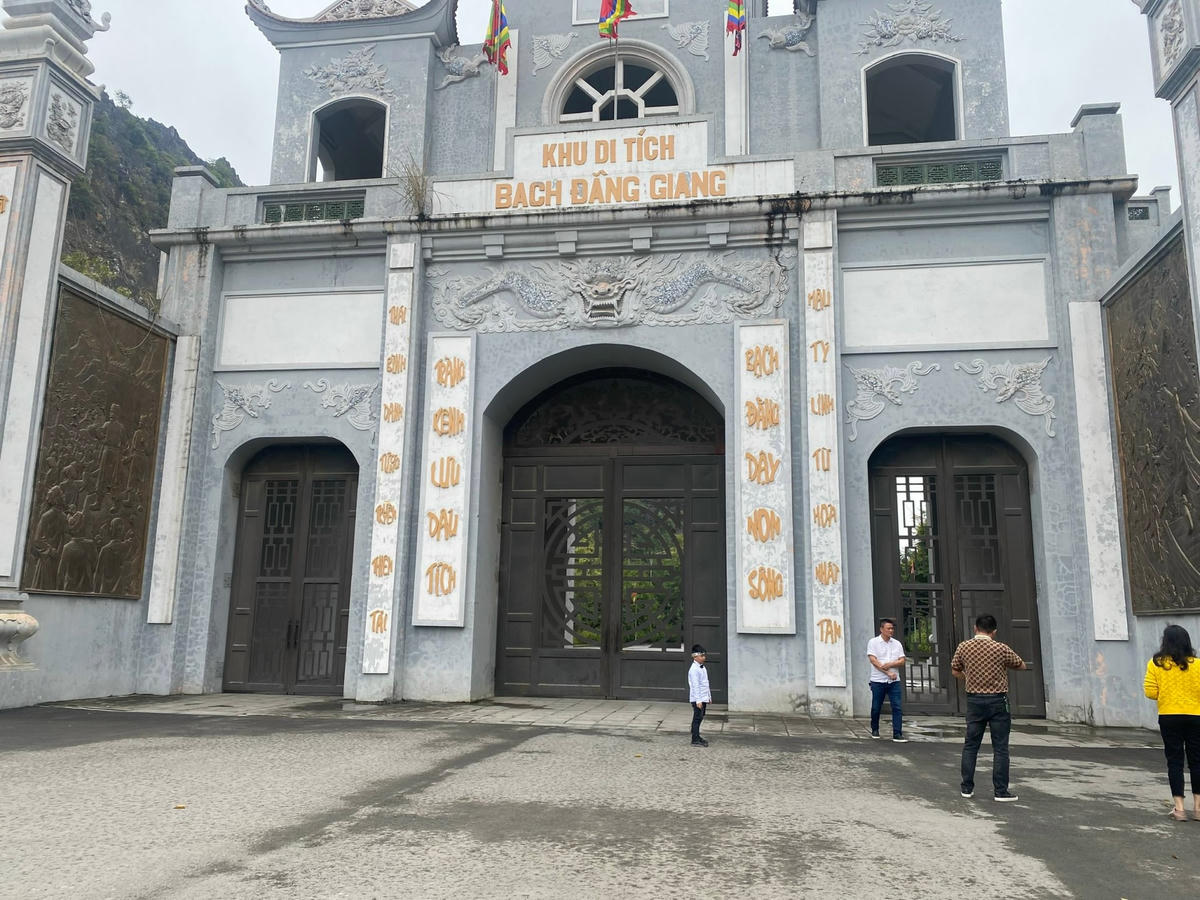 Do dịch bênh, năm nay nhiều di tích, đền, chùa không mở cửa đón khách.