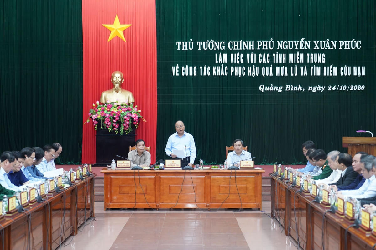 Thủ tướng Nguyễn Xuân Phúc phát biểu tại buổi làm việc. Ảnh: Quang Hiếu.