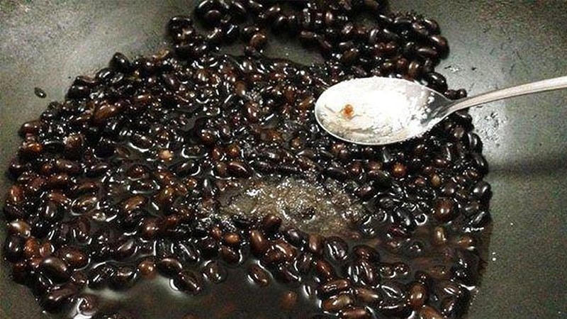 Bí quyết nấu chè đậu đen thơm ngon ngày nắng nóng