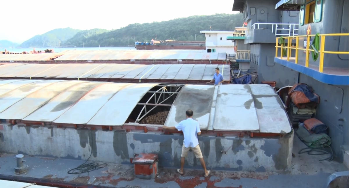 Lô quặng 42.000 của Công ty Bảo Nguyên bị tạm giữ gần 1 năm qua vẫn chưa được Cục Điều tra chống buôn lậu giải quyết dứt điểm.