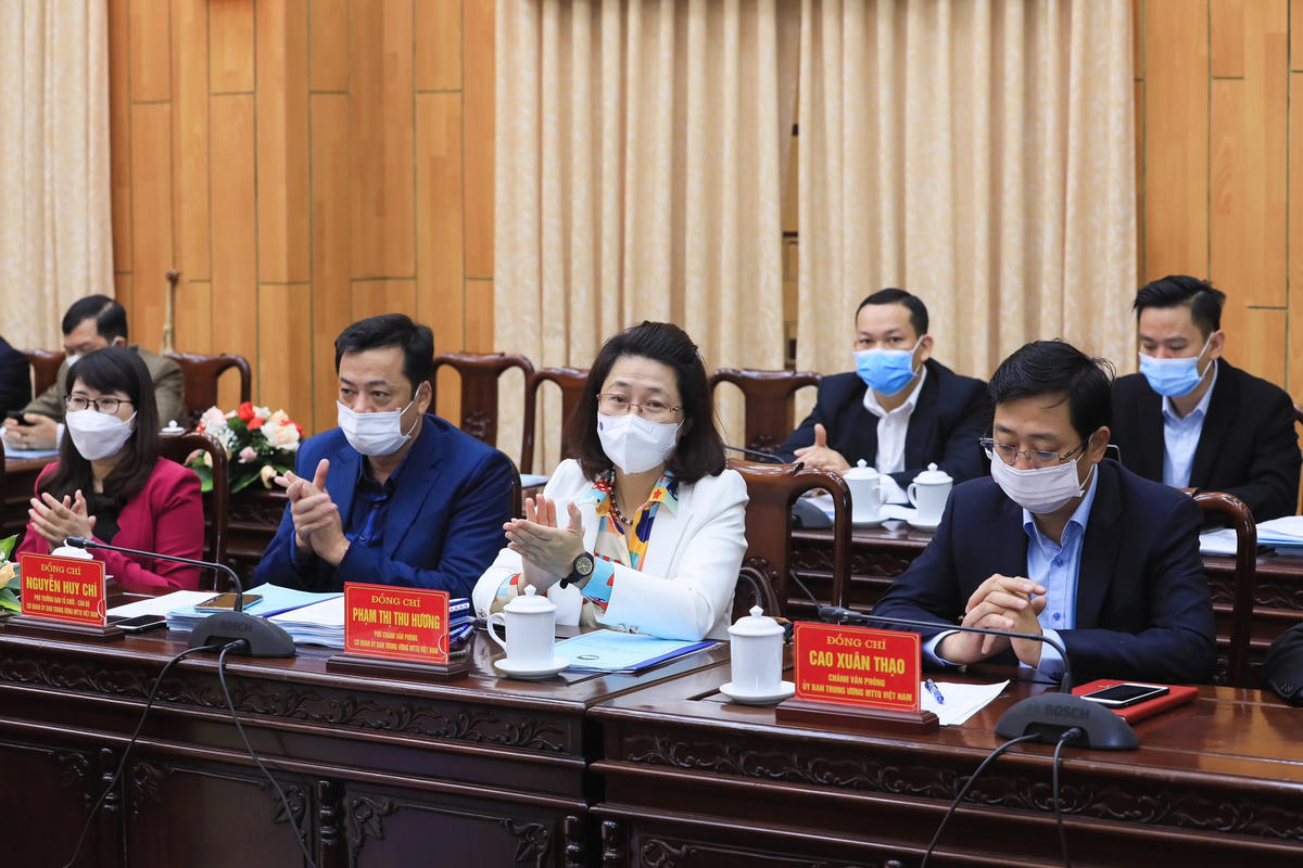 Đại biểu tham dự Hội nghị.