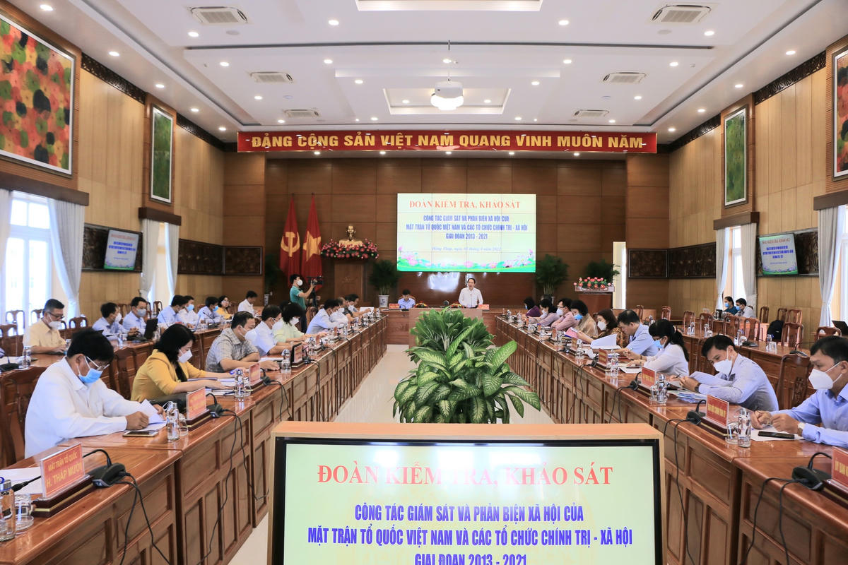 Quang cảnh buổi làm việc của Ban Thường trực UBTƯ MTTQ Việt Nam kiểm tra, khảo sát công tác giám sát và phản biện của Mặt trận tổ quốc Việt Nam và các tổ chức chính trị xã hội tại tỉnh Đồng Tháp.