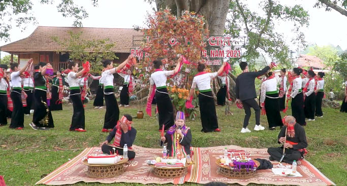 Các hoạt động tại Lễ hội Hết Chá.