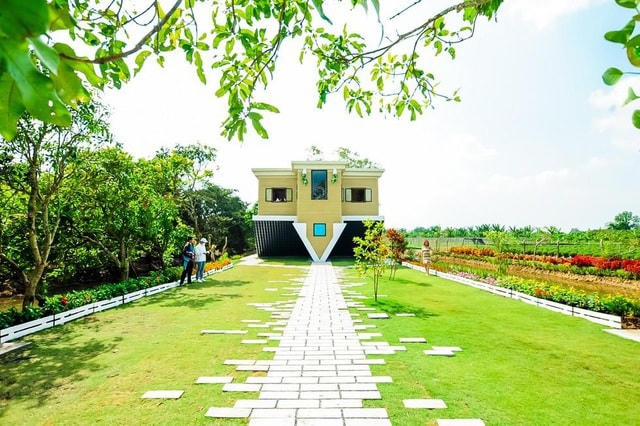Lạ lùng những căn nhà lộn ngược ở Việt Nam, độc nhất là nội thất bên trong