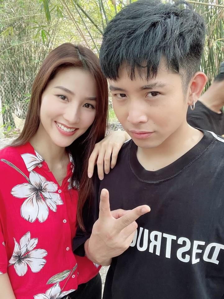 Diễm My 9X và rapper Richky Star chúc mọi người an lành để vượt qua đại dịch.