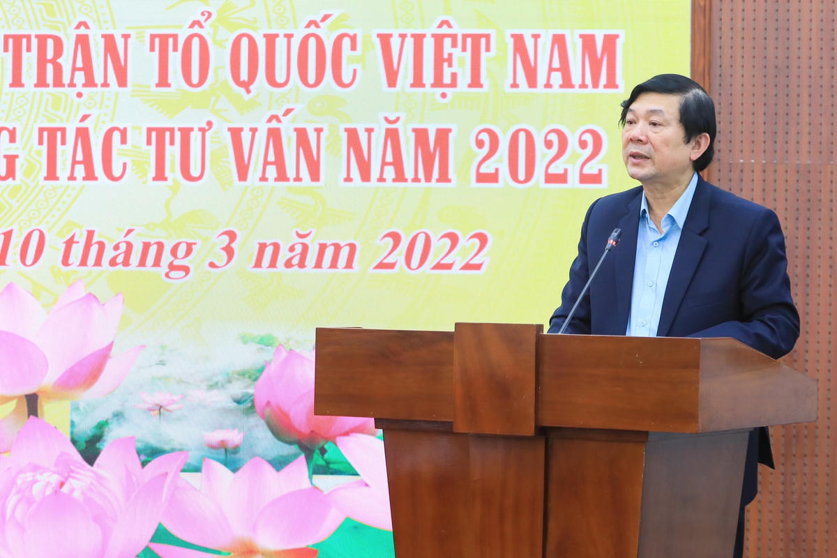 Phó Chủ tịch Nguyễn Hữu Dũng phát biểu tại Hội nghị. Ảnh: Quang Vinh.