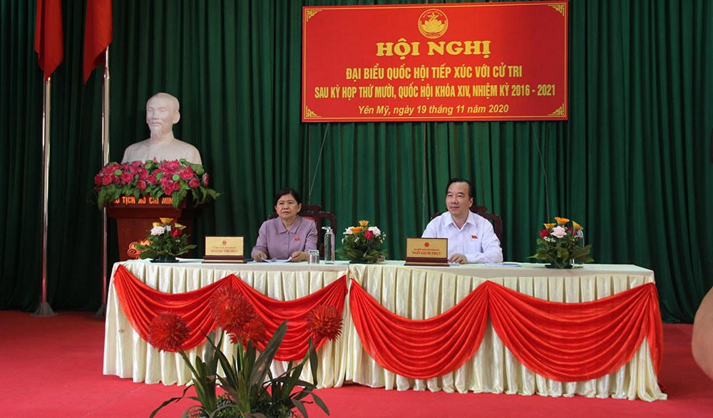 Đoàn đại biểu Quốc hội tỉnh Bắc Giang tiếp xúc cử tri các xã: Hương Lạc, Yên Mỹ và thị trấn Vôi.