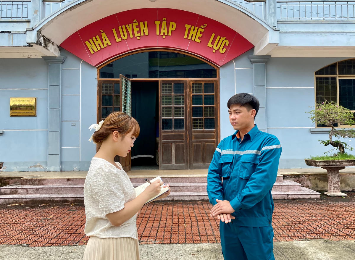 Phóng viên Báo Đại đoàn kết đã có cuộc gặp gỡ với anh Hoàng Đức Quyền để nghe anh chia sẻ về quá trình sơ cứu cho nạn nhận bị đuối nước.