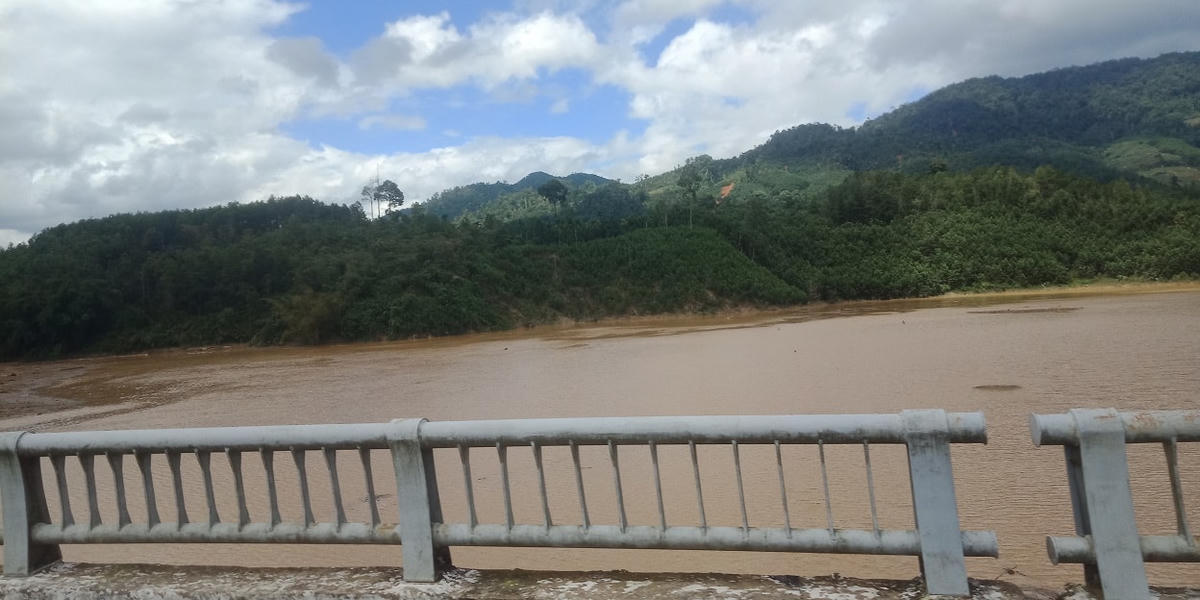 Một đoạn sông ở huyện Bắc Trà My gần nơi phát hiện xác chết.