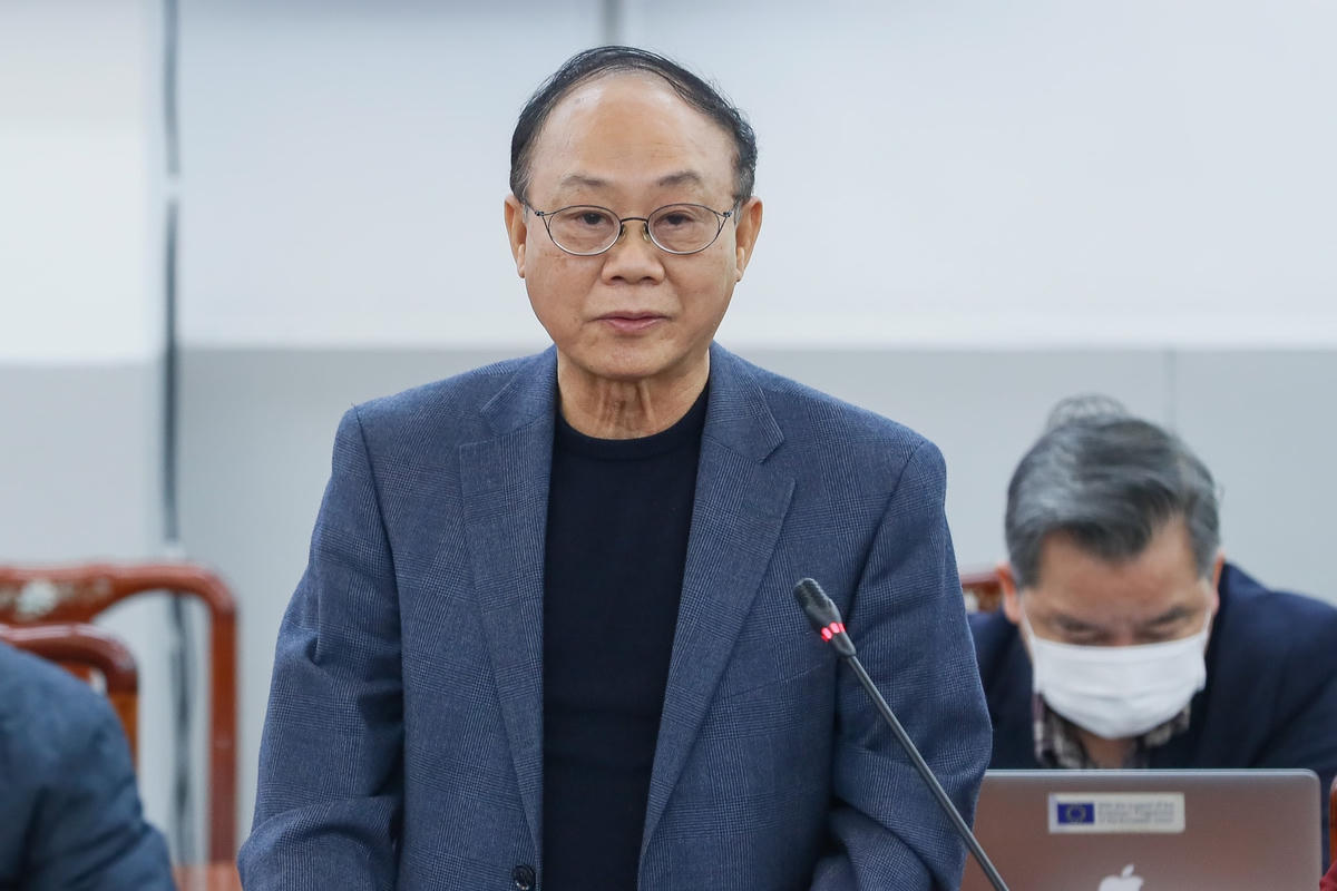 Ông Nguyễn Tài Phương, Ủy viên UBTƯ MTTQ Việt Nam phát biểu tại Hội nghị.