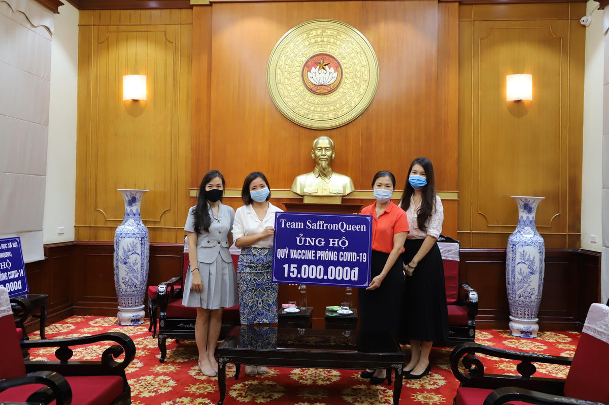 Phó Chủ tịch Trương Thị Ngọc Ánh tiếp nhận ủng hộ từ Team SaffaronQueen.