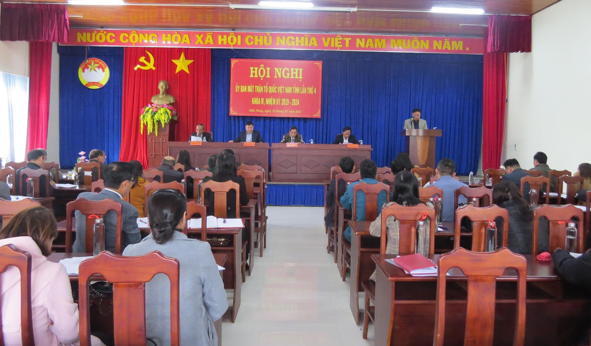 Toàn cảnh hội nghị.