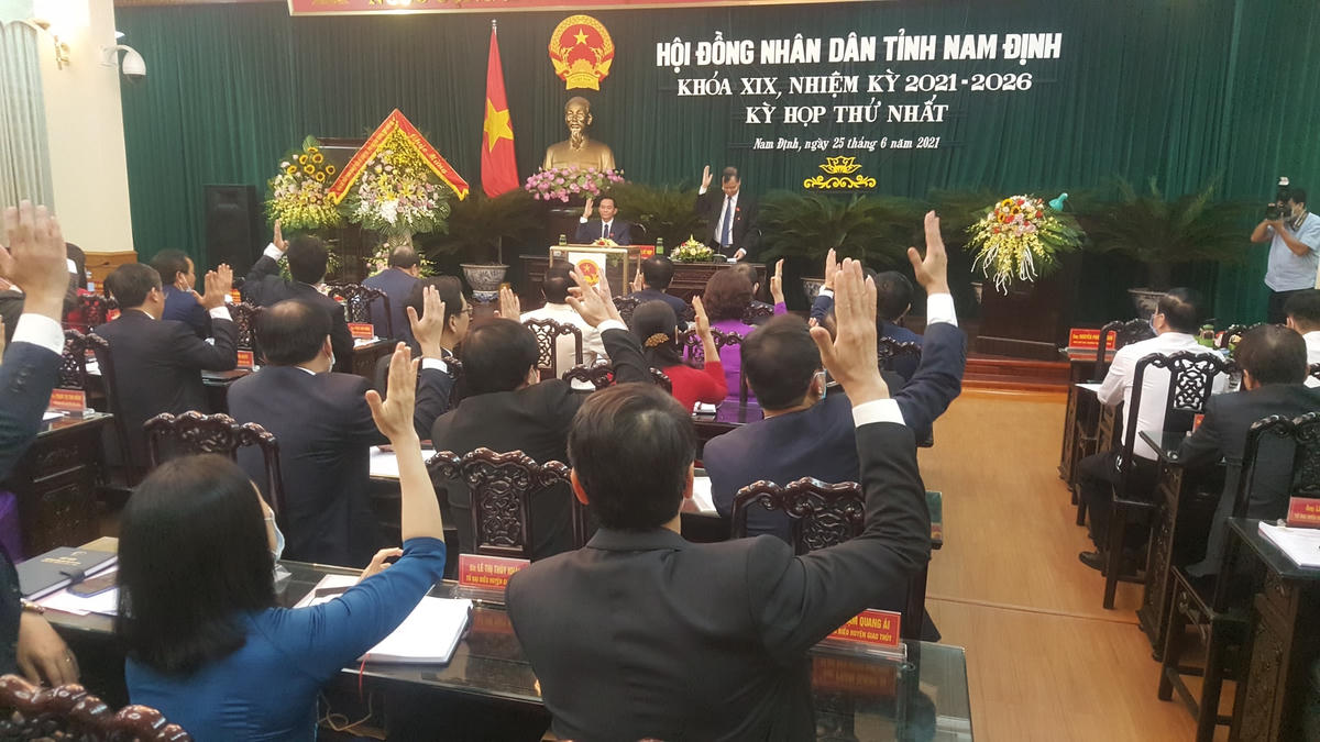 Quang cảnh kỳ họp 
