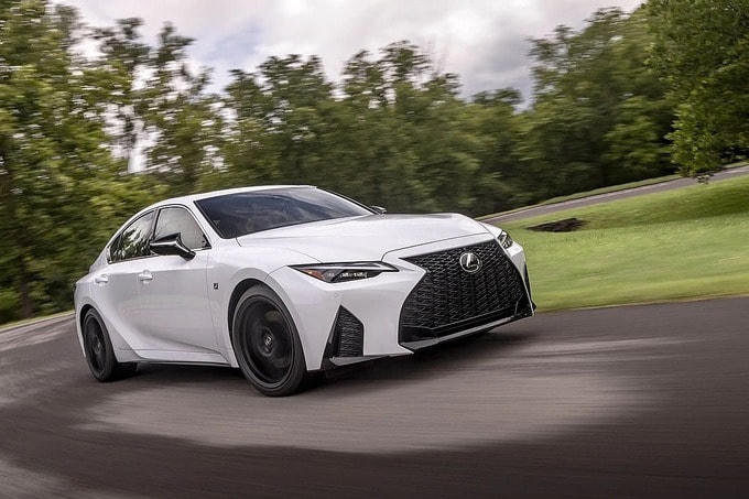 IS bản nâng cấp thế hệ thứ ba. Ảnh: Lexus.