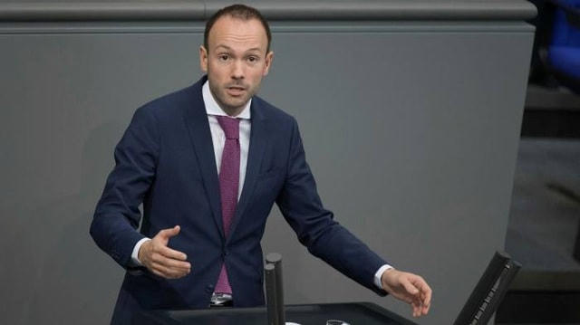 Ông Nikolas Löbel. Ảnh: DW.  