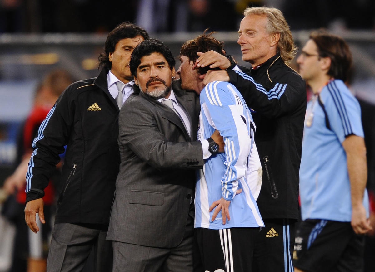Maradona và Messi tại World Cup 2010 ở Nam Phi.