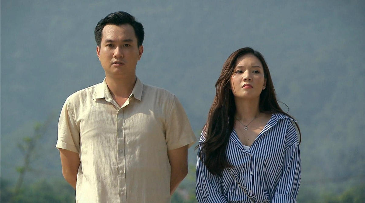 Anh Tuấn kết hợp với Ngọc Anh. 