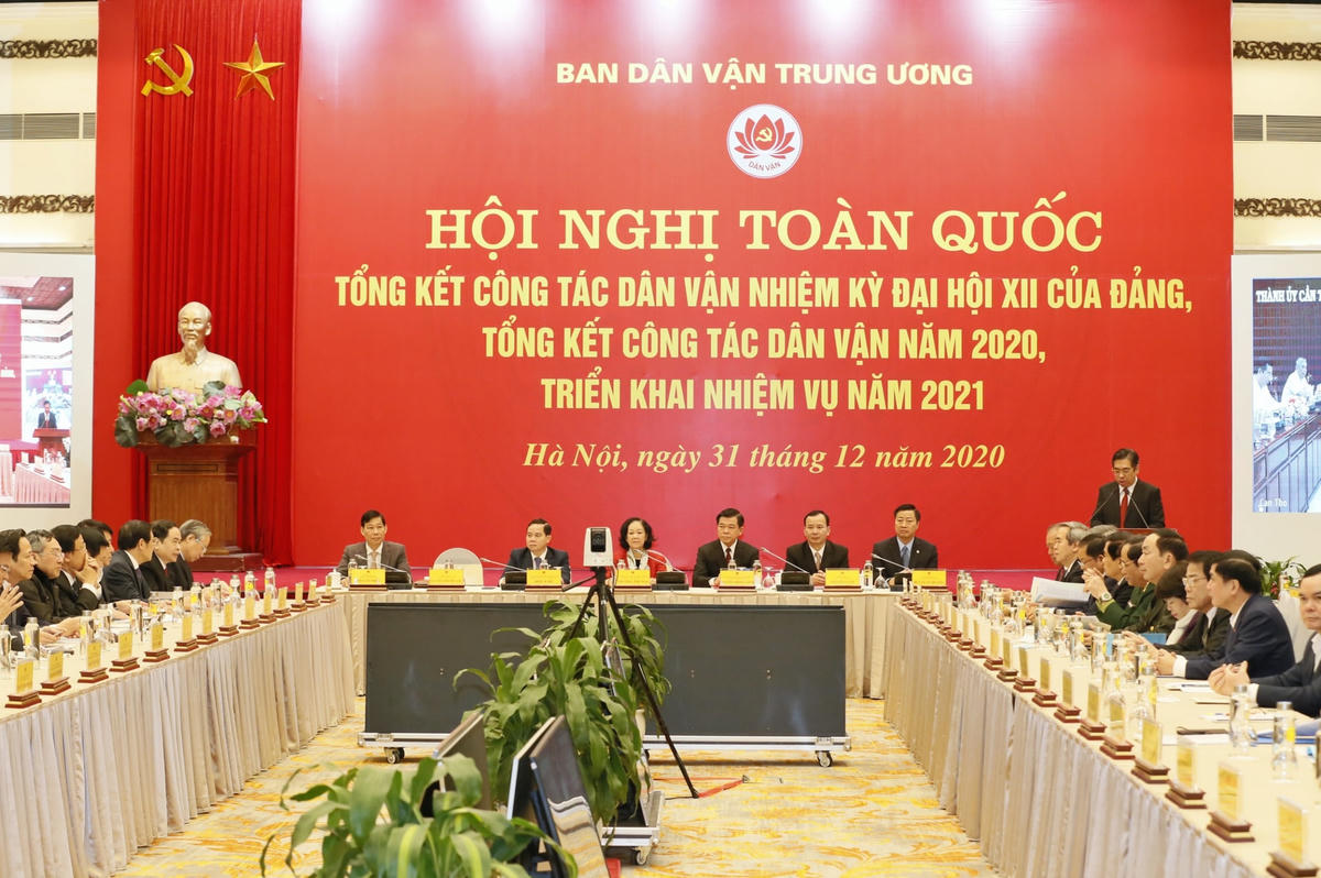 Trưởng ban Dân vận Trung ương Trương Thị Mai chủ trì Hội nghị. Ảnh: Quang Vinh.