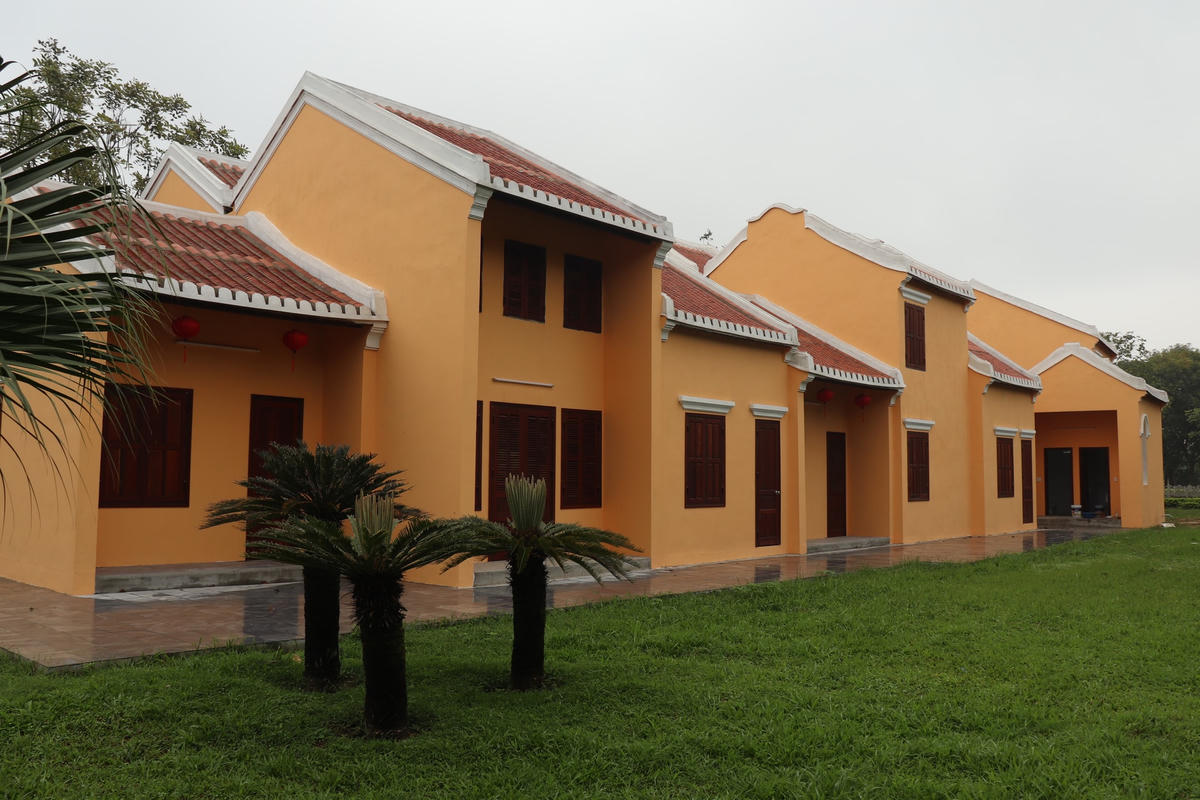 Phiên bản dãy phố cổ Hội An bao gồm 15 căn nhà gỗ, trong đó có 9 căn nhà 1 tầng và 6 căn nhà 2 tầng được thiết kế trên diện tích gần 1.000m2 được lựa chọn từ các kiểu kiến trúc nhà cổ tiêu biểu của tuyến phố Trần Phú và tuyến phố Nguyễn Thị Minh Khai - là vùng lõi đặc trưng của khu phố cổ Hội An - Di sản văn hóa thế giới. 