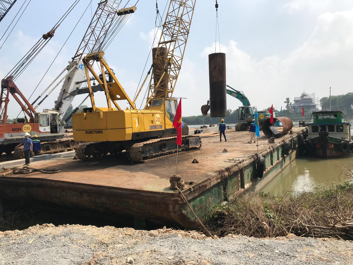 Cầu Bạch Đằng 2, sau khi hoàn thành không chỉ góp phần thúc đẩy phát triển kinh tế - xã hội giữa 2 địa phương mà còn có ý nghĩa lớn cho vùng kinh tế trọng.