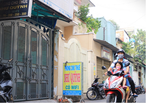 Khách sạn nơi nam thanh niên từ Hải Dương vào lưu trú hiện đã được đóng cửa, những người có liên quan được cách ly. (Nguồn: Nhất Thịnh).