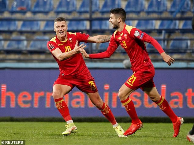 Pháp giành vé dự World Cup sau trận thắng 8-0, Hà Lan hòa thất vọng