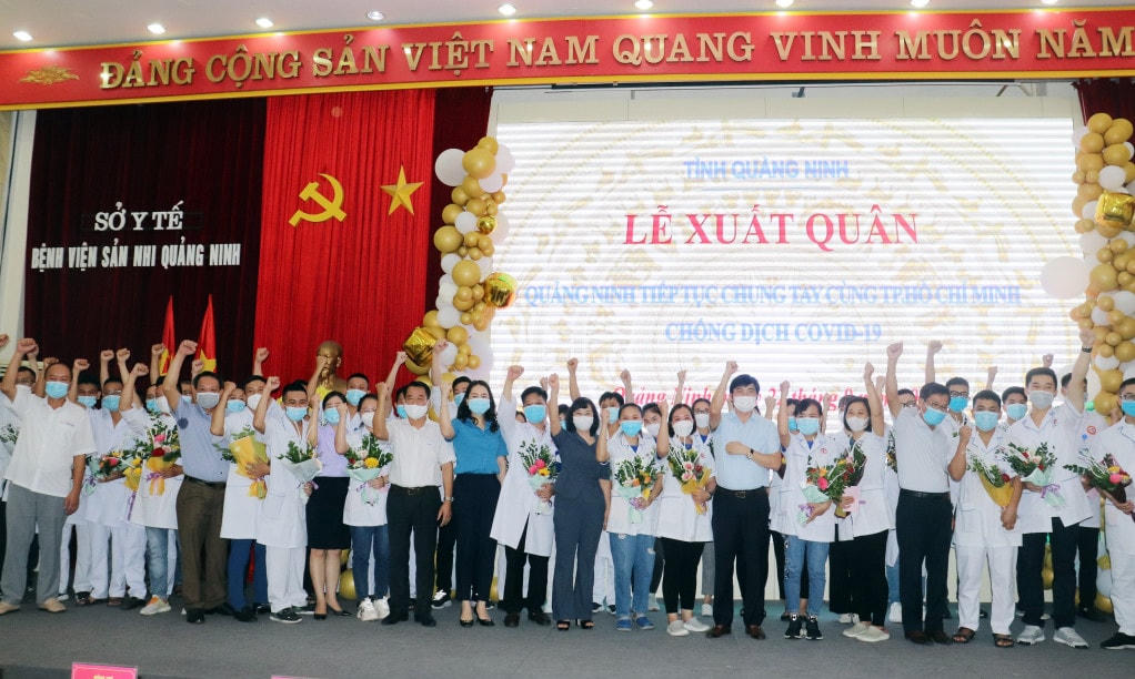 Lần xuất quân đợt 7, Quảng Ninh cử đoàn 70 cán bộ, nhân viên y tế tham gia chống dịch tại TP Hồ Chí Minh. Ảnh: QMG.