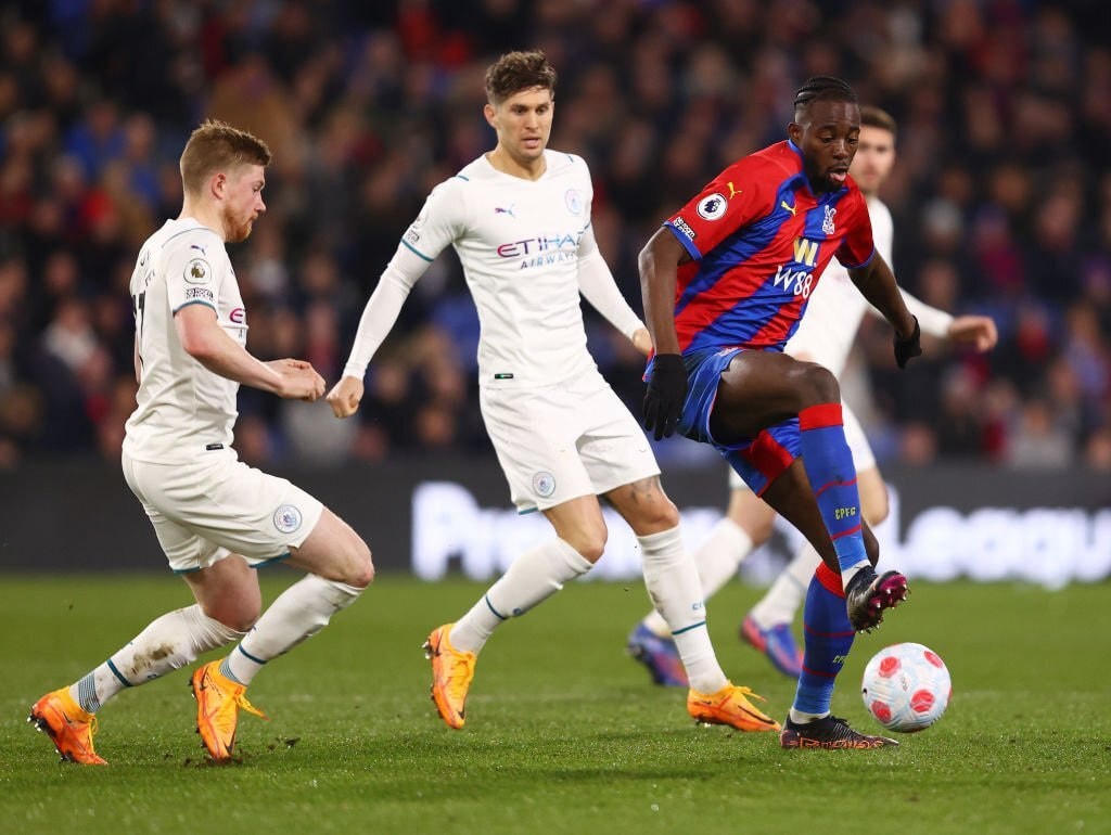 Man City chia điểm cay đắng trên sân Crystal Palace.
