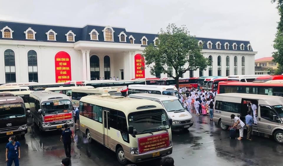 Phú Thọ chi viện 500 nhân viên y tế cho Hà Nội