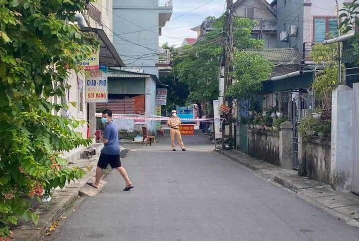 Lập 5 chốt phong toả khu vực bệnh nhân L.H.Đ.A sinh sống.
