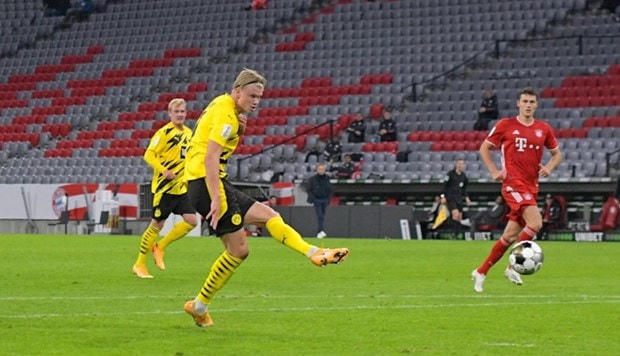 Haaland góp công trong 2 bàn thắng của Dortmund nhưng cũng đã bỏ lỡ cơ hội vô cùng ngon ăn. (Nguồn: FcBayern).
