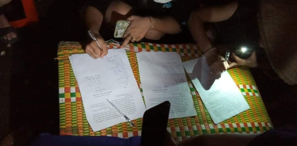 Thậm chí, người dân tự nguyện ký đơn gửi cơ quan chức năng, mong vụ việc được làm sáng tỏ