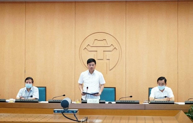 Phó Chủ tịch UBND thành phố Hà Nội yêu cầu xử lý nghiêm việc không đeo khẩu trang. (Ảnh: PV/Vietnam+).
