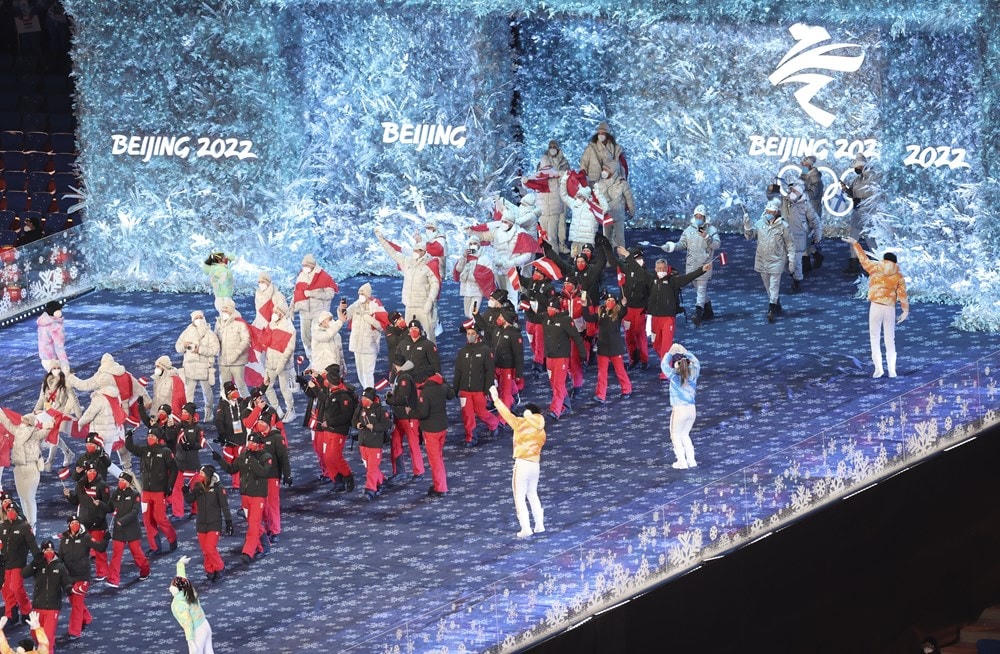 Các vận động viên diễu hành tại lễ bế mạc Olympic mùa Đông Bắc Kinh 2022, Trung Quốc, ngày 20/2/2022. (Ảnh: THX/ TTXVN).