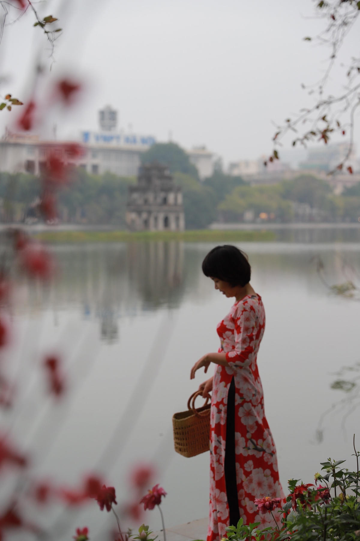 Đường Chùa Bộc (Đống Đa) vào sáng mồng 1 Tết.