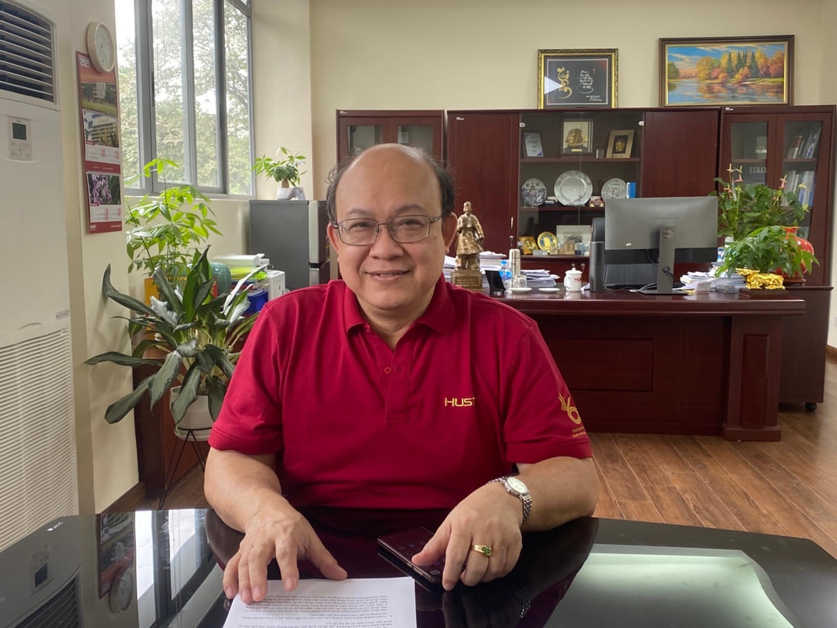 PGS.TS Huỳnh Quyết Thắng, Hiệu trưởng ĐH Bách khoa Hà Nội. Ảnh: Nguyễn Hoài.
