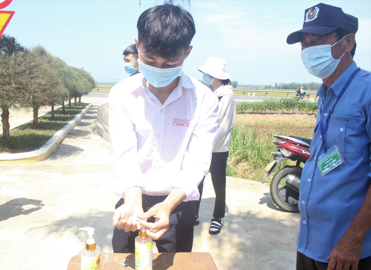 Hơn 9.200 thí sinh ở Quảng Nam làm thủ tục thi tốt nghiệp THPT 2020 đợt 2