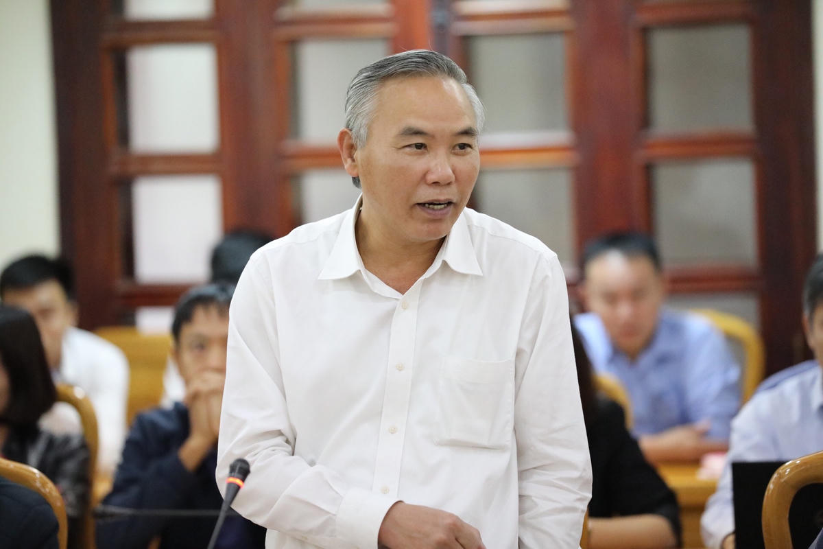 Thứ trưởng Bộ NN-PTNT Phùng Đức Tiến dẫn đầu đoàn công tác làm việc với Hà Tĩnh chiều 10/11.