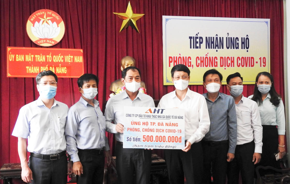 Mặt trận Đà Nẵng tiếp nhận gần 23 tỷ đồng ủng hộ phòng, chống Covid-19