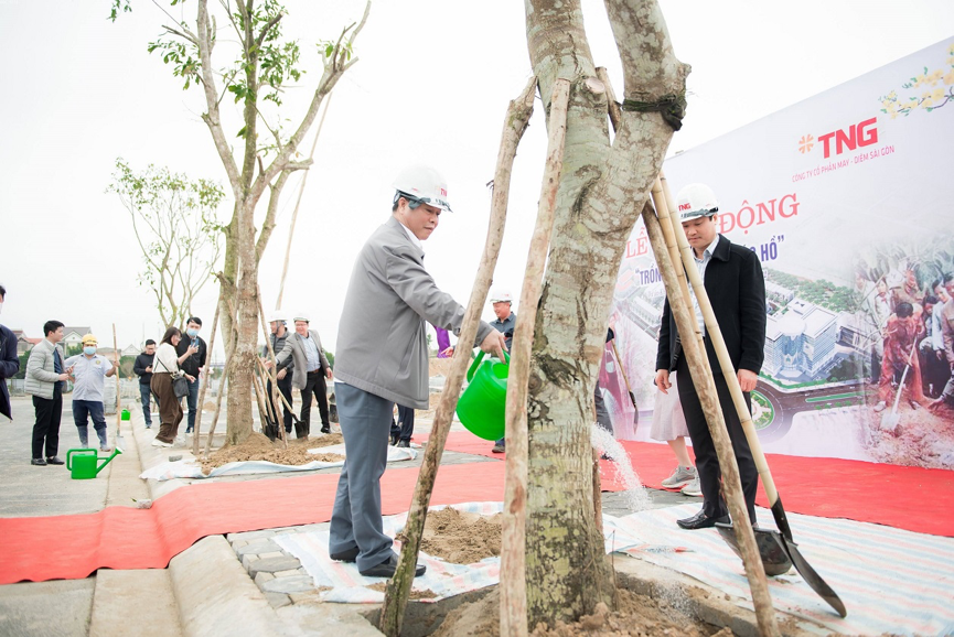 Phát động trồng cây, TNG Holdings Vietnam mở màn hoạt động CSR 2022