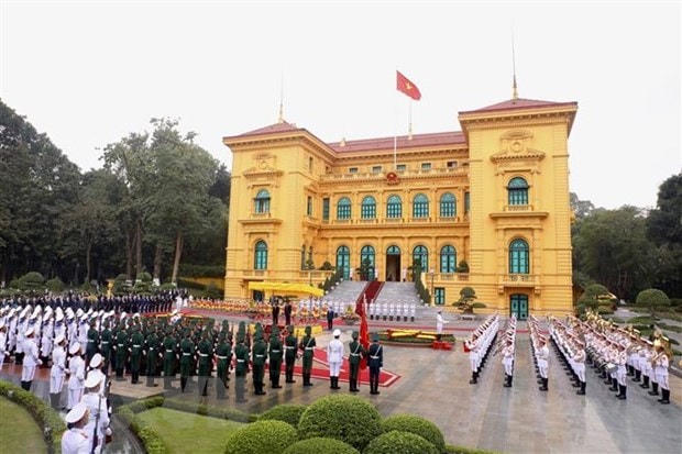 Lễ đón Thủ tướng Lào Phankham Viphavanh thăm chính thức Việt Nam ngày 8/1/2022 tại Phủ Chủ tịch. (Ảnh: Lâm Khánh/TTXVN).
