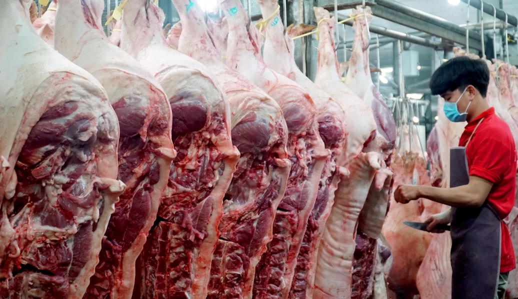 Chợ Hóc Môn mở điểm tập kết và trung chuyển hàng hóa nhưng đảm bảo phòng chống dịch.